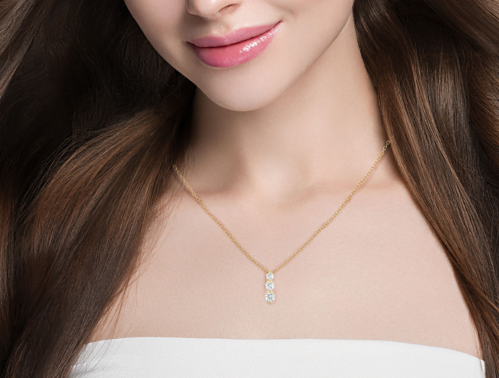 Avarta Jewellery 18k Yellow Gold Triple Solitaire Pendant - Image 2